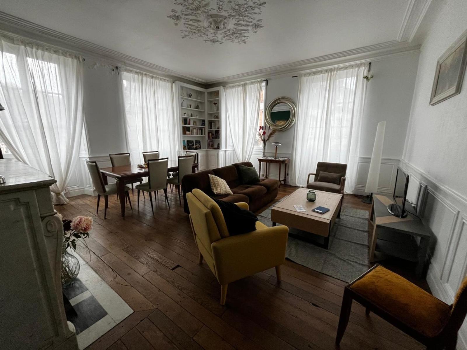 אובוסון La Villa Louana 2 Appartement 100 M2 Charme De L Ancien En Coeur De Ville מראה חיצוני תמונה
