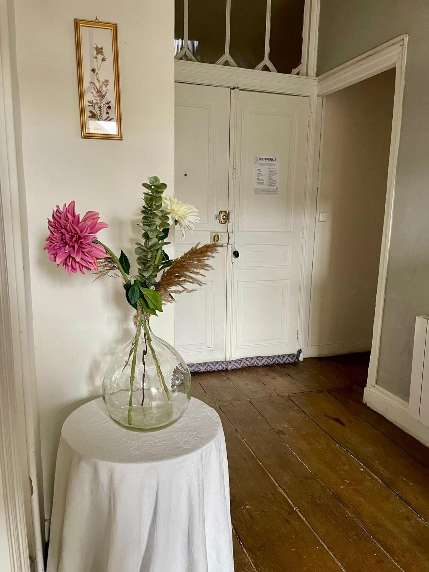 אובוסון La Villa Louana 2 Appartement 100 M2 Charme De L Ancien En Coeur De Ville מראה חיצוני תמונה